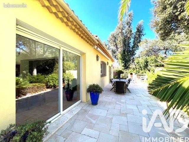 Villa 5 pièces 154 m²