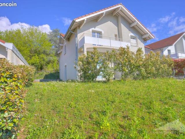 Villa 5 pièces 154 m²