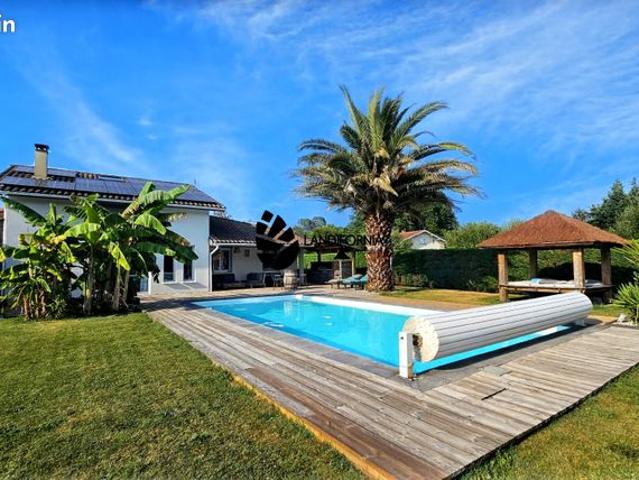 Villa 5 pièces 155 m²