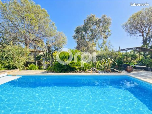 Villa 5 pièces 155 m²