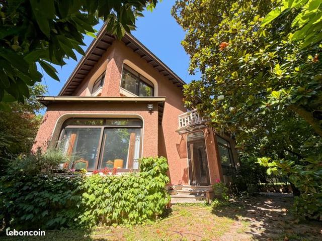 Villa 5 pièces 155 m²