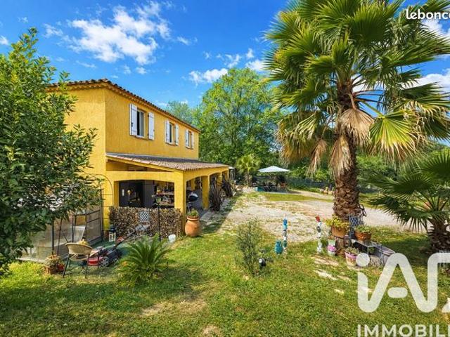Villa 5 pièces 155 m²