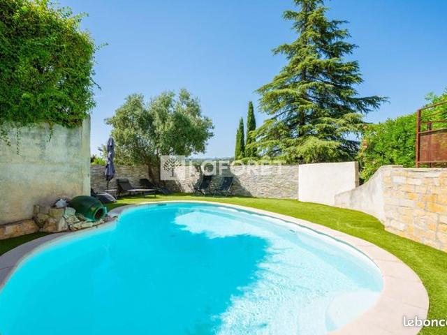 Villa 5 pièces 155 m²