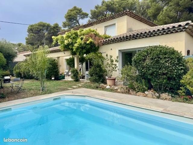 Villa 5 pièces 155 m²
