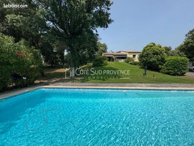 Villa 5 pièces 156 m²