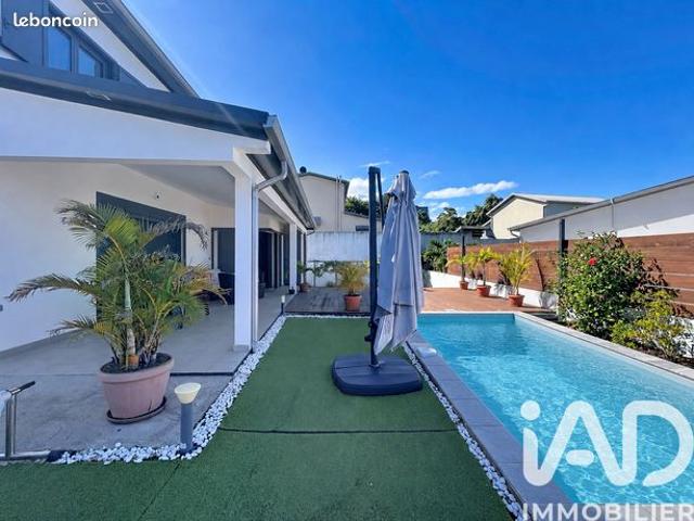 Villa 5 pièces 156 m²