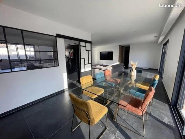 Villa 5 pièces 157 m²
