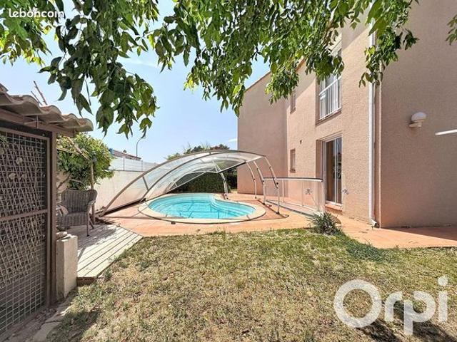 Villa 5 pièces 157 m²