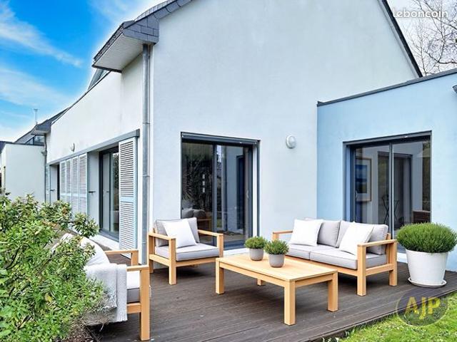 Villa 5 pièces 157 m²