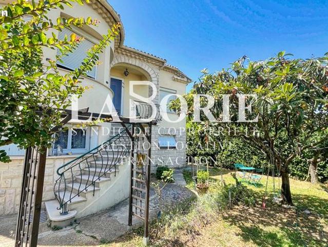 Villa 5 pièces 158 m²