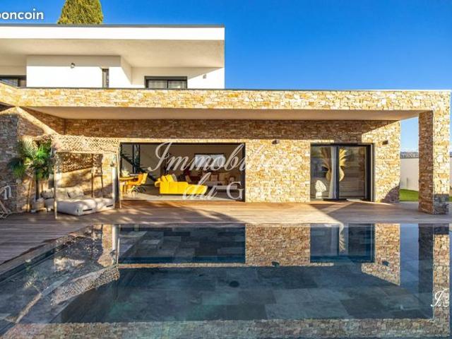 Villa 5 pièces 158 m²