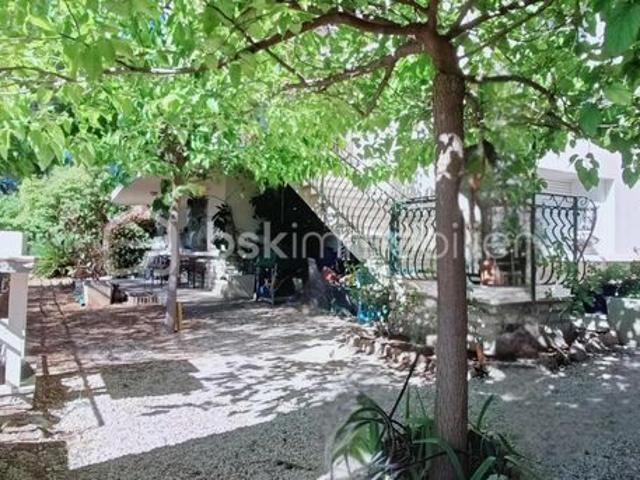 Villa 5 pièces 158 m²