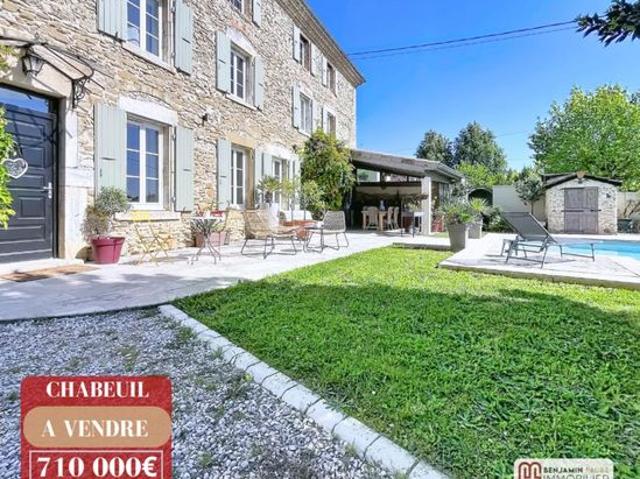 Villa 5 pièces 158 m²