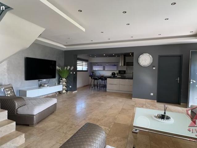 Villa 5 pièces 160 m²