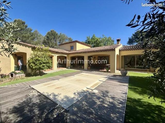 Villa 5 pièces 160 m²