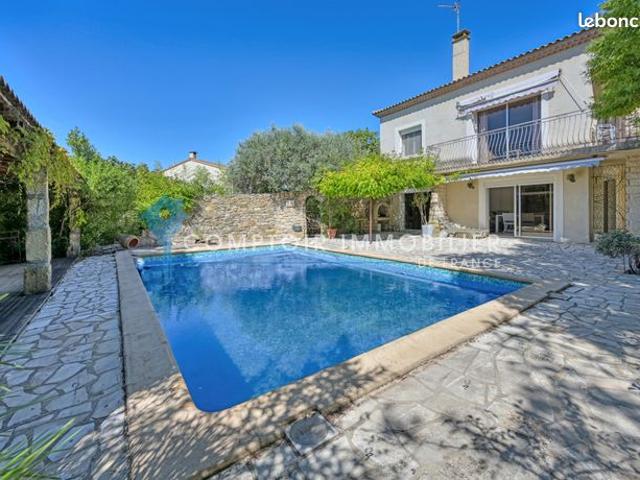Villa 5 pièces 160 m²