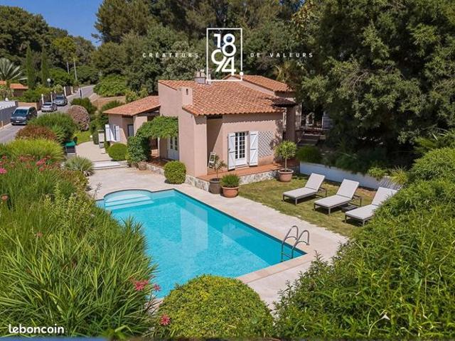 Villa 5 pièces 160 m²