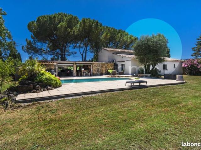 Villa 5 pièces 160 m²