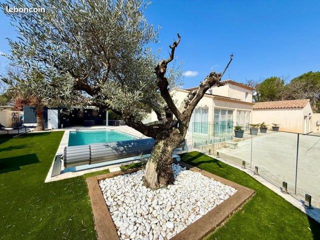 Villa 5 pièces 160 m²