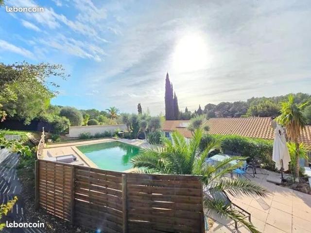 Villa 5 pièces 160 m²
