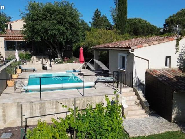 Villa 5 pièces 160 m²