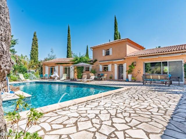 Villa 5 pièces 160 m²