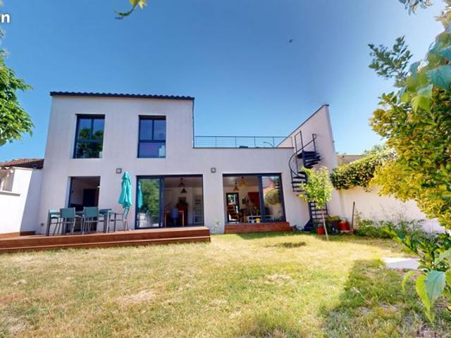 Villa 5 pièces 160 m²