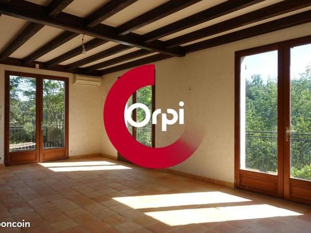 Villa 5 pièces 160 m²