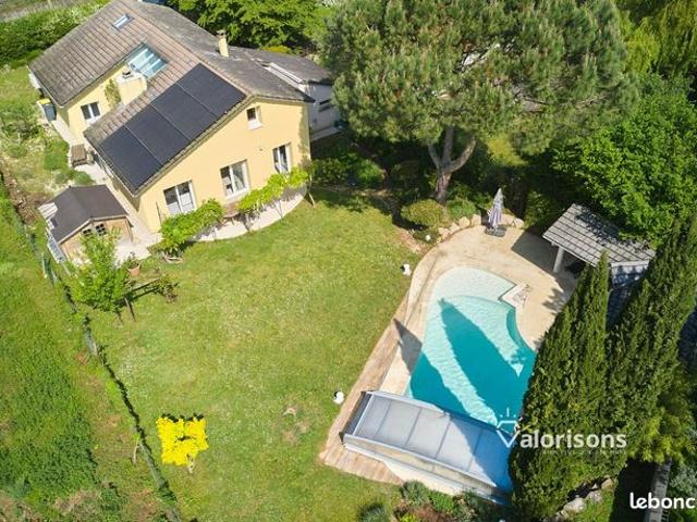 Villa 5 pièces 160 m²