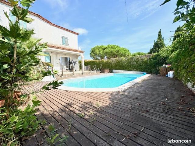Villa 5 pièces 160 m²