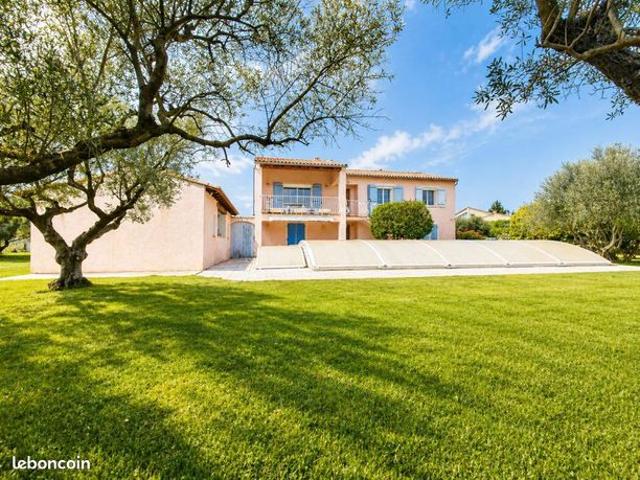 Villa 5 pièces 160 m²