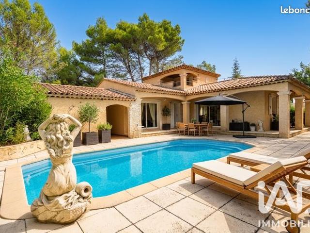 Villa 5 pièces 160 m²