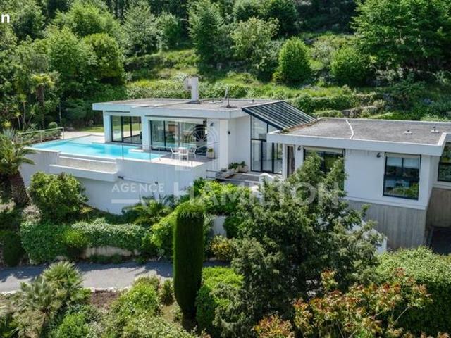 Villa 5 pièces 160 m²