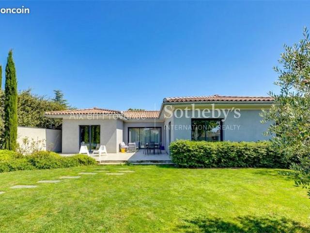 Villa 5 pièces 160 m²