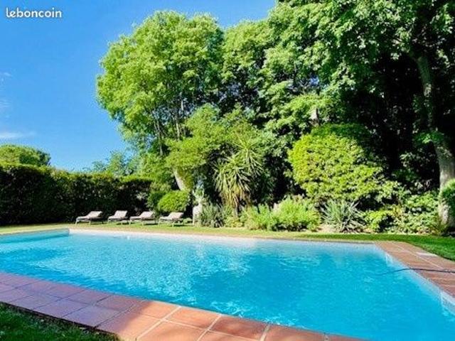 Villa 5 pièces 160 m²