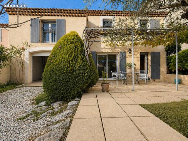 Villa 5 pièces 160 m²