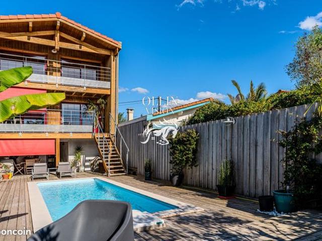 Villa 5 pièces 161 m²