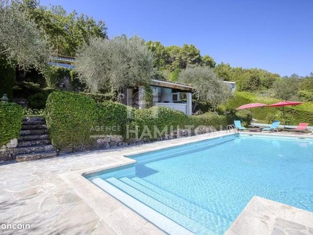 Villa 5 pièces 161 m²