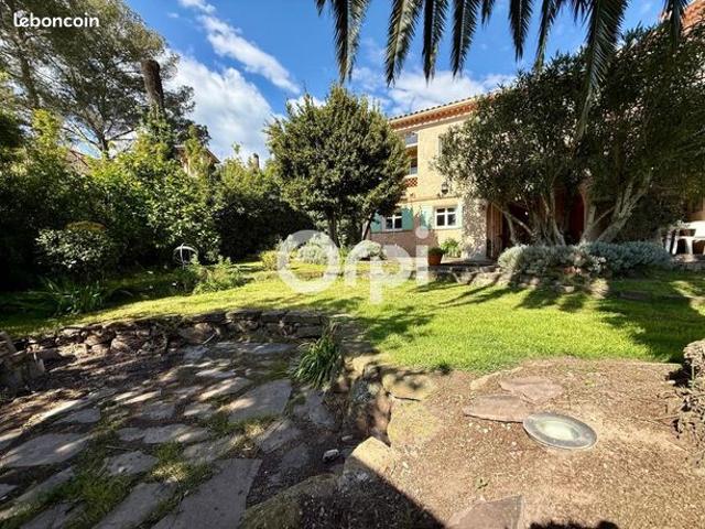 Villa 5 pièces 162 m²