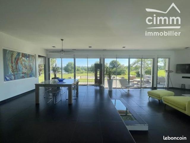 Villa 5 pièces 162 m²