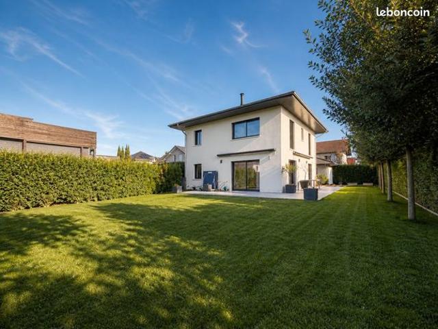 Villa 5 pièces 162 m²