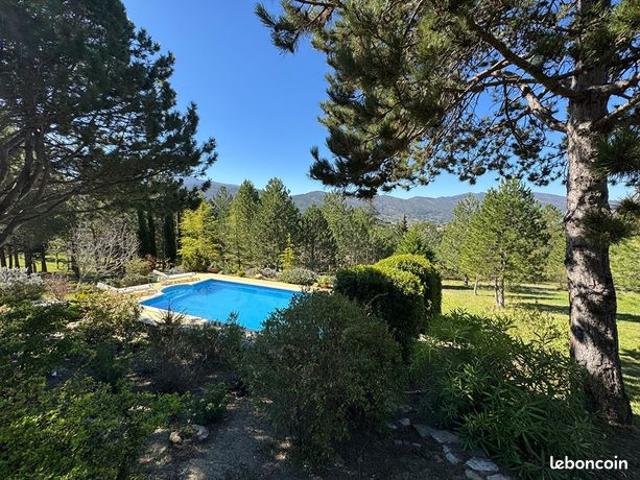 Villa 5 pièces 162 m²