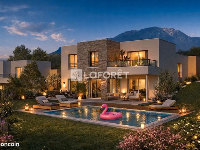 Villa 5 pièces 162 m²
