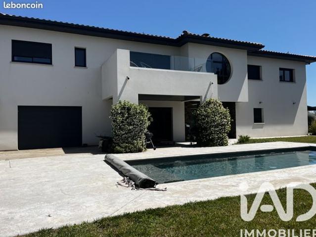Villa 5 pièces 162 m²