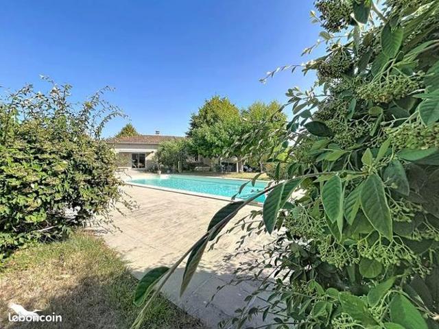 Villa 5 pièces 162 m²