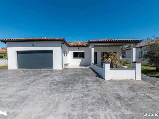 Villa 5 pièces 162 m²