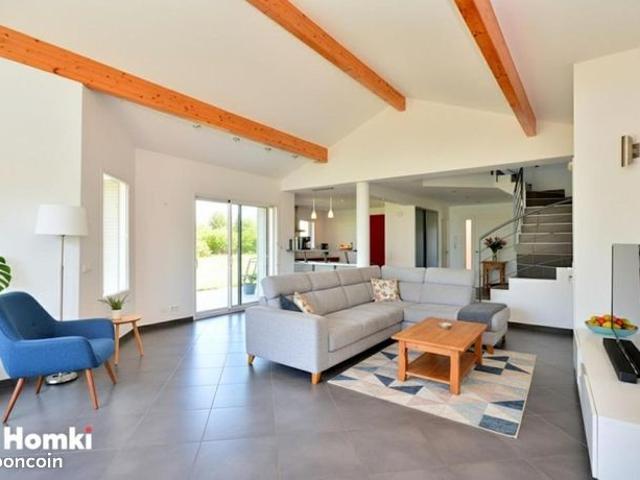 Villa 5 pièces 163 m²