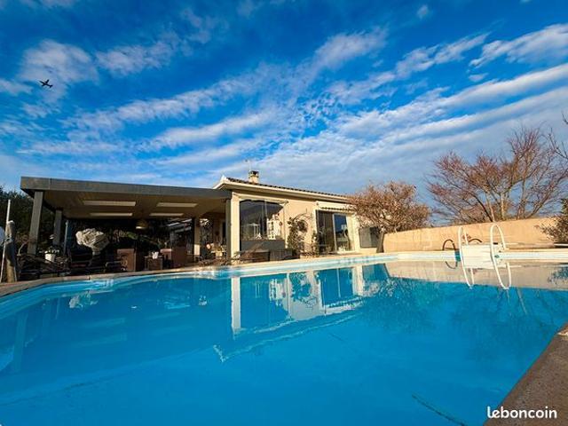 Villa 5 pièces 163 m²