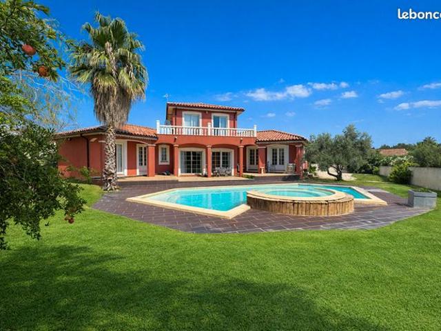 Villa 5 pièces 163 m²