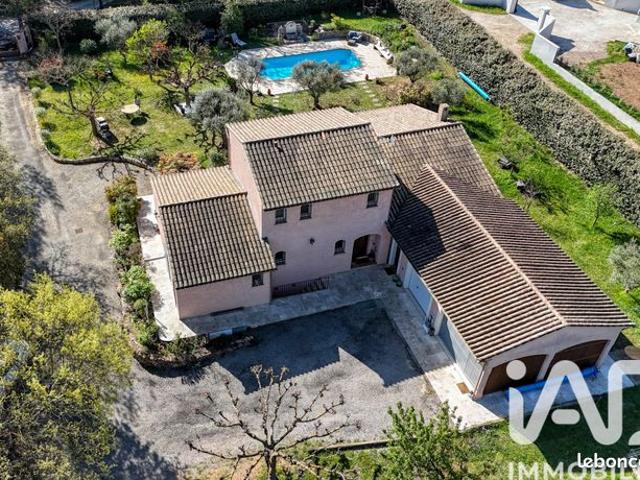 Villa 5 pièces 163 m²